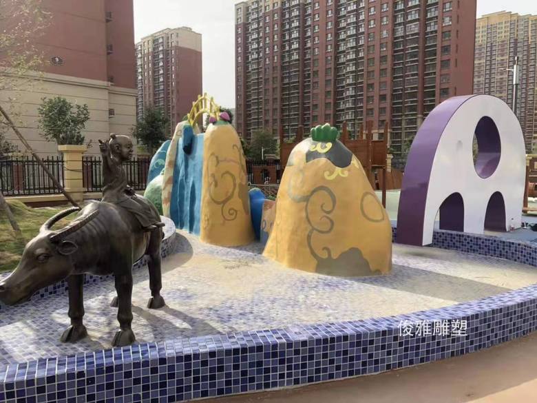 泰安硕园、和园幼儿园玻璃钢雕塑